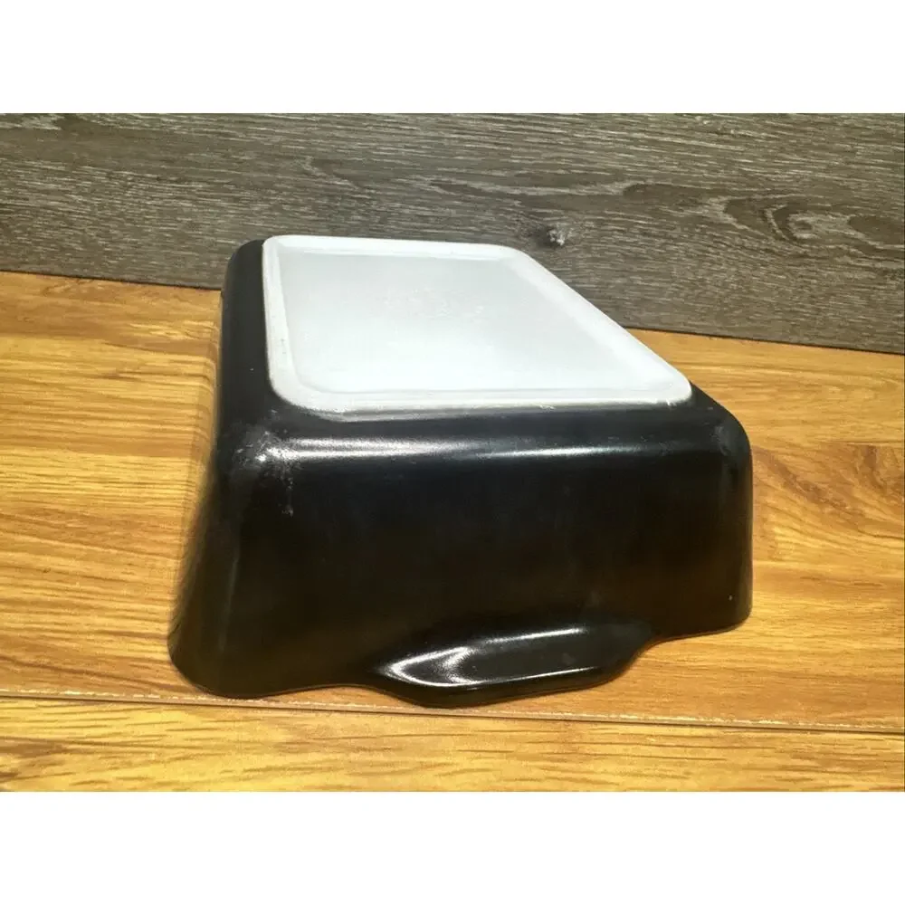 Pyrex Black 503 RODNEY KENT STARLINE Matte Black Refrigerator Dish 1.5 Qt W/ Lid